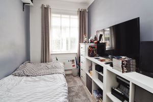 Craigfield Avenue- click for photo gallery